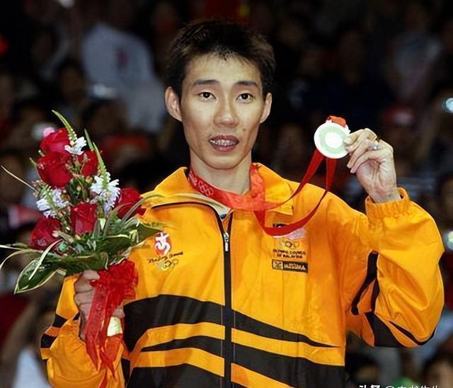 英格兰羽毛球队逆转中国羽毛球队,李宗伟绝境逆转的简单介绍 英格兰羽毛球队逆转中国羽毛球队,李宗伟绝境逆转的简单介绍