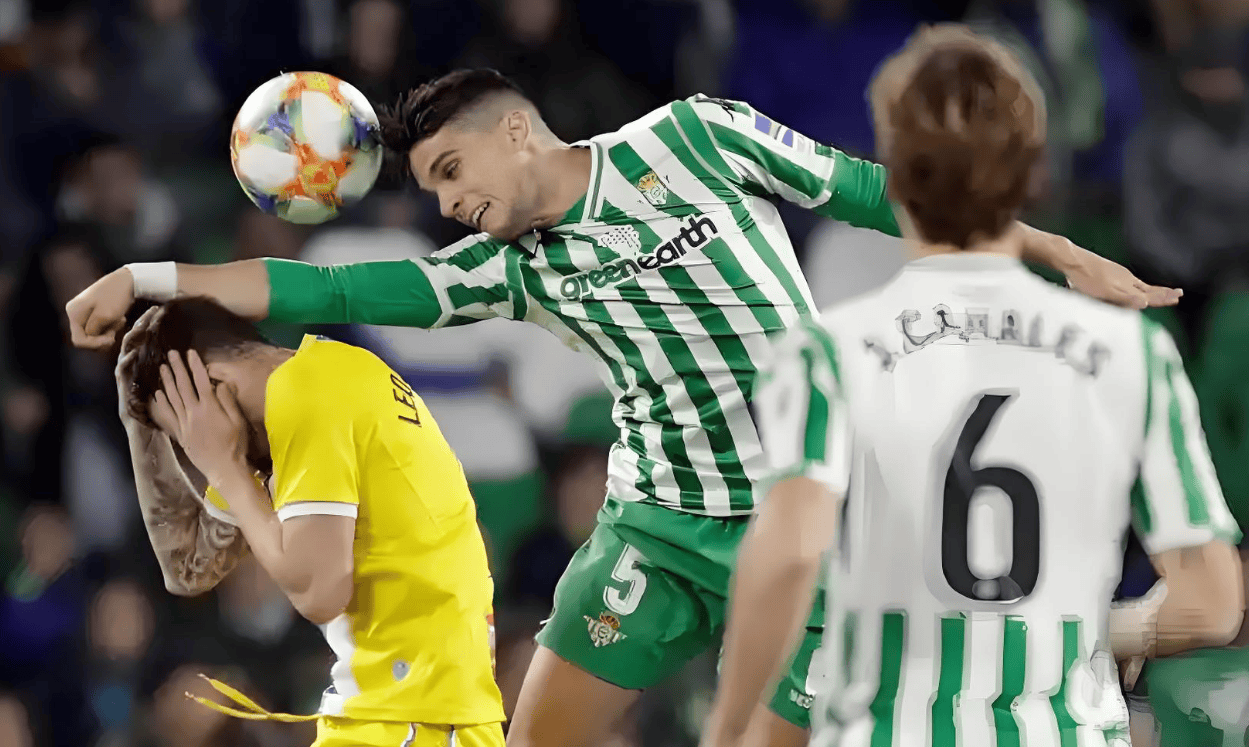 比利亚雷亚尔主场击败对手，豪取胜利