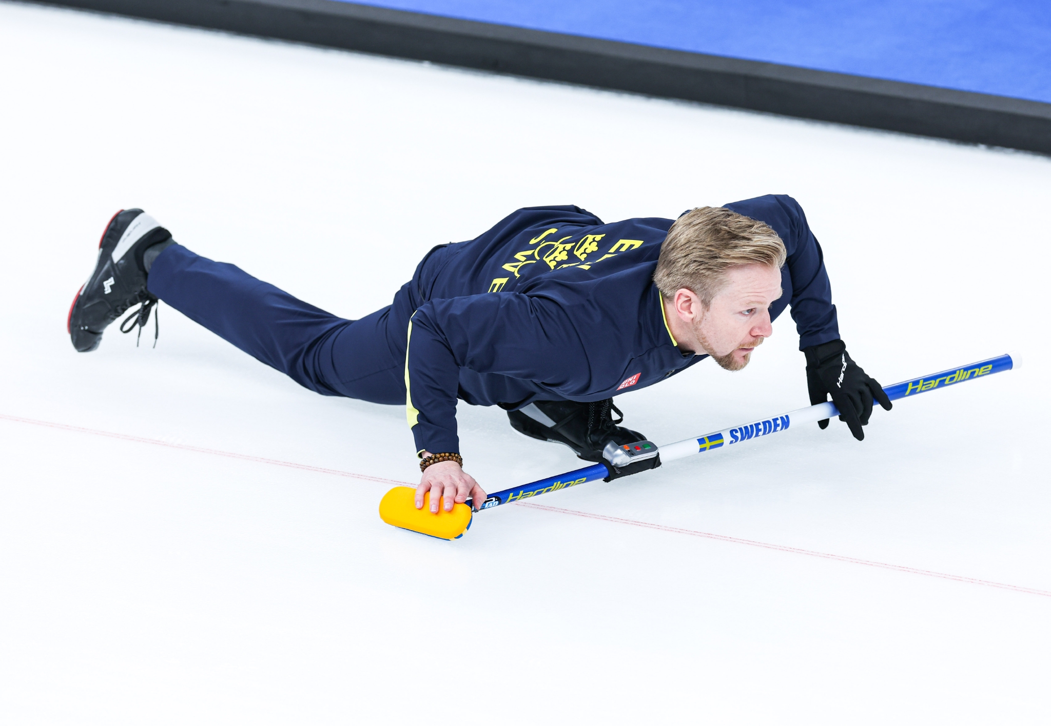 包含瑞典队座倒剑飞，积极备战峰回路转的词条