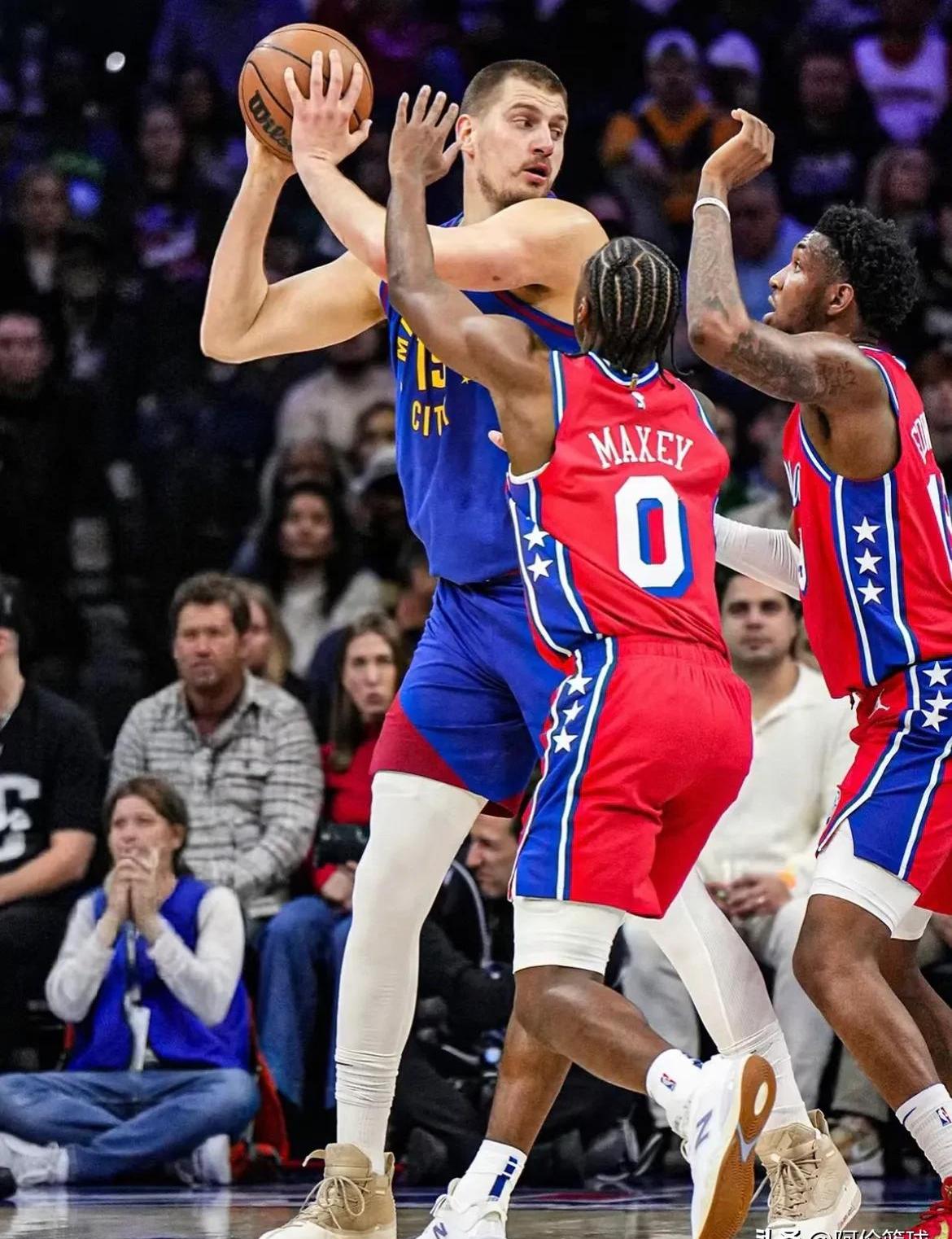 开云下载-掘金主场取胜，约基奇缺乏进攻火力